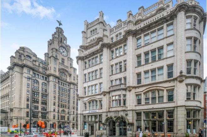 Centre Apt Opposite The Liver Building Apartment